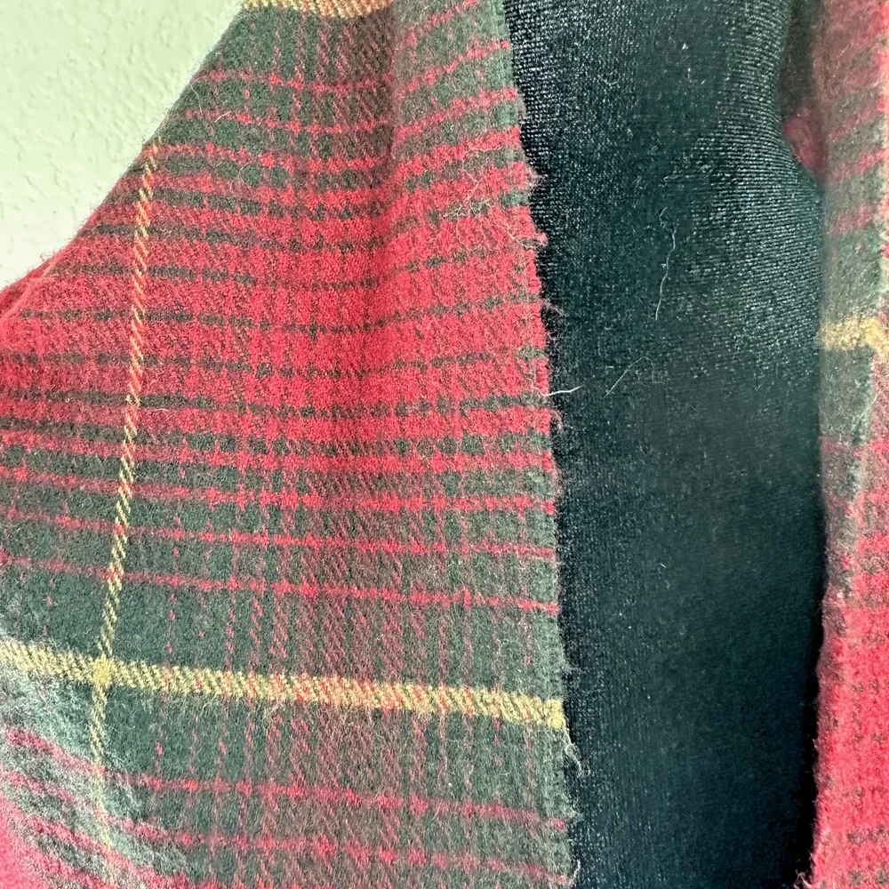 Christian Dior 100% Acrylic Cashmaire Tasseled Plaid Maroon Black Scarf 48